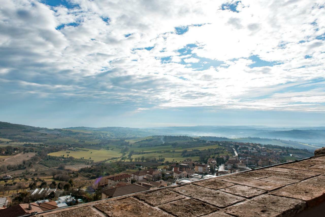 "Nido Del Falco" Palazzo Ricotti Camerano Dış mekan fotoğraf